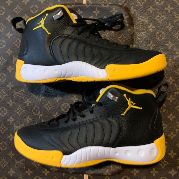 jordan jumpman pro black gold